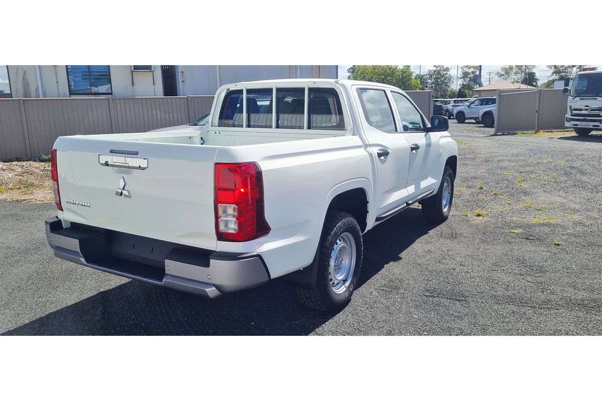 2024 Mitsubishi Triton GLX MV 4X4