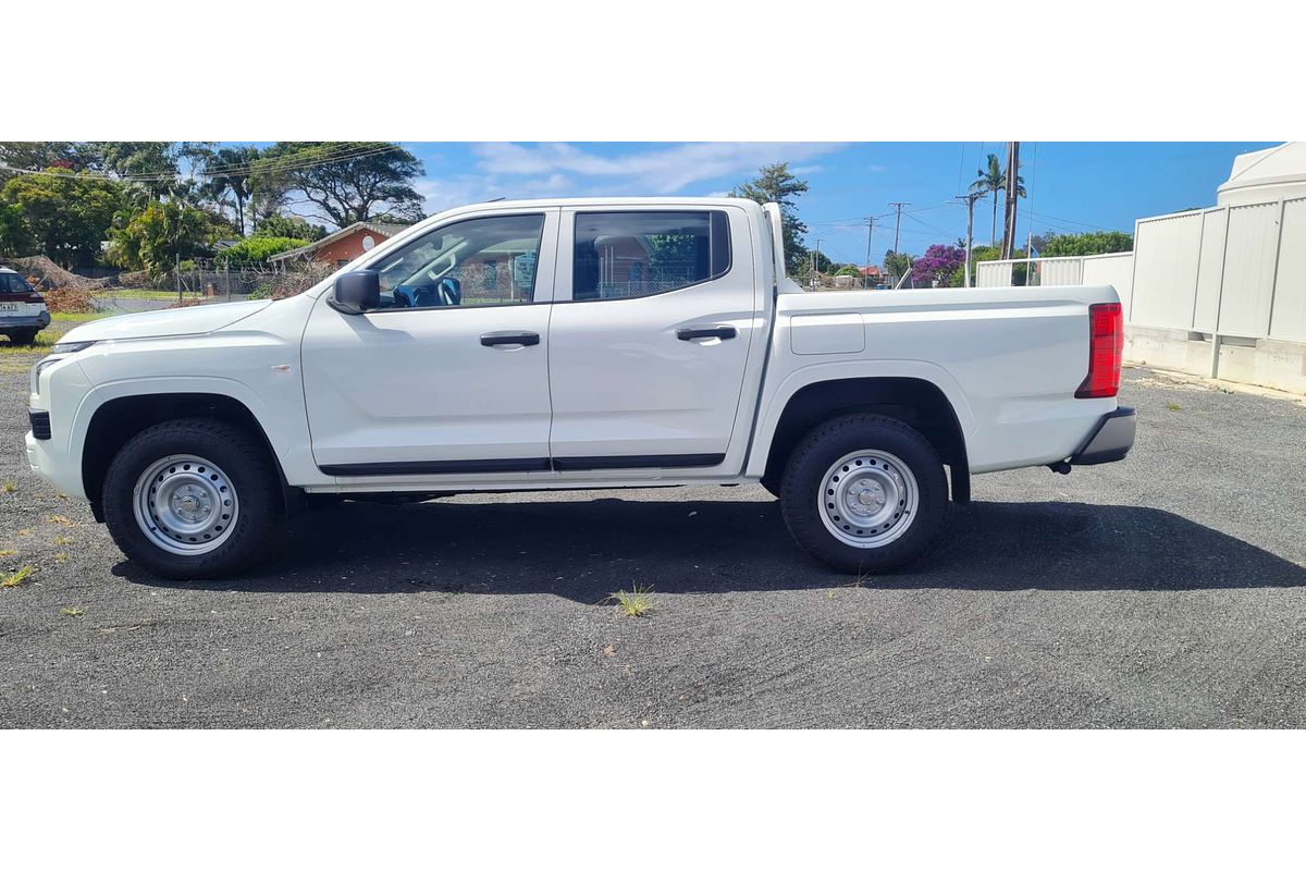 2024 Mitsubishi Triton GLX MV 4X4