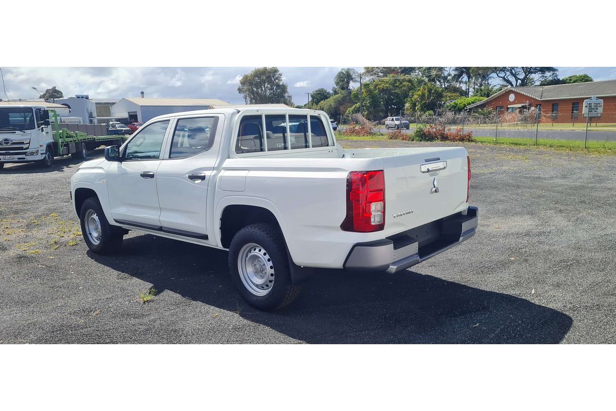 2024 Mitsubishi Triton GLX MV 4X4