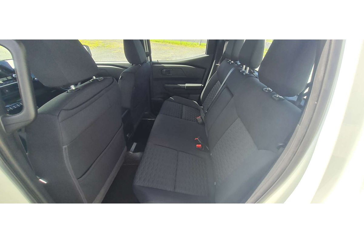 2024 Mitsubishi Triton GLX MV 4X4
