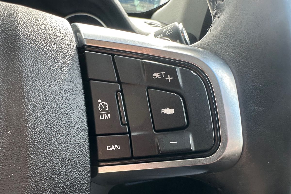 2017 Land Rover Discovery Sport TD4 150 SE L550