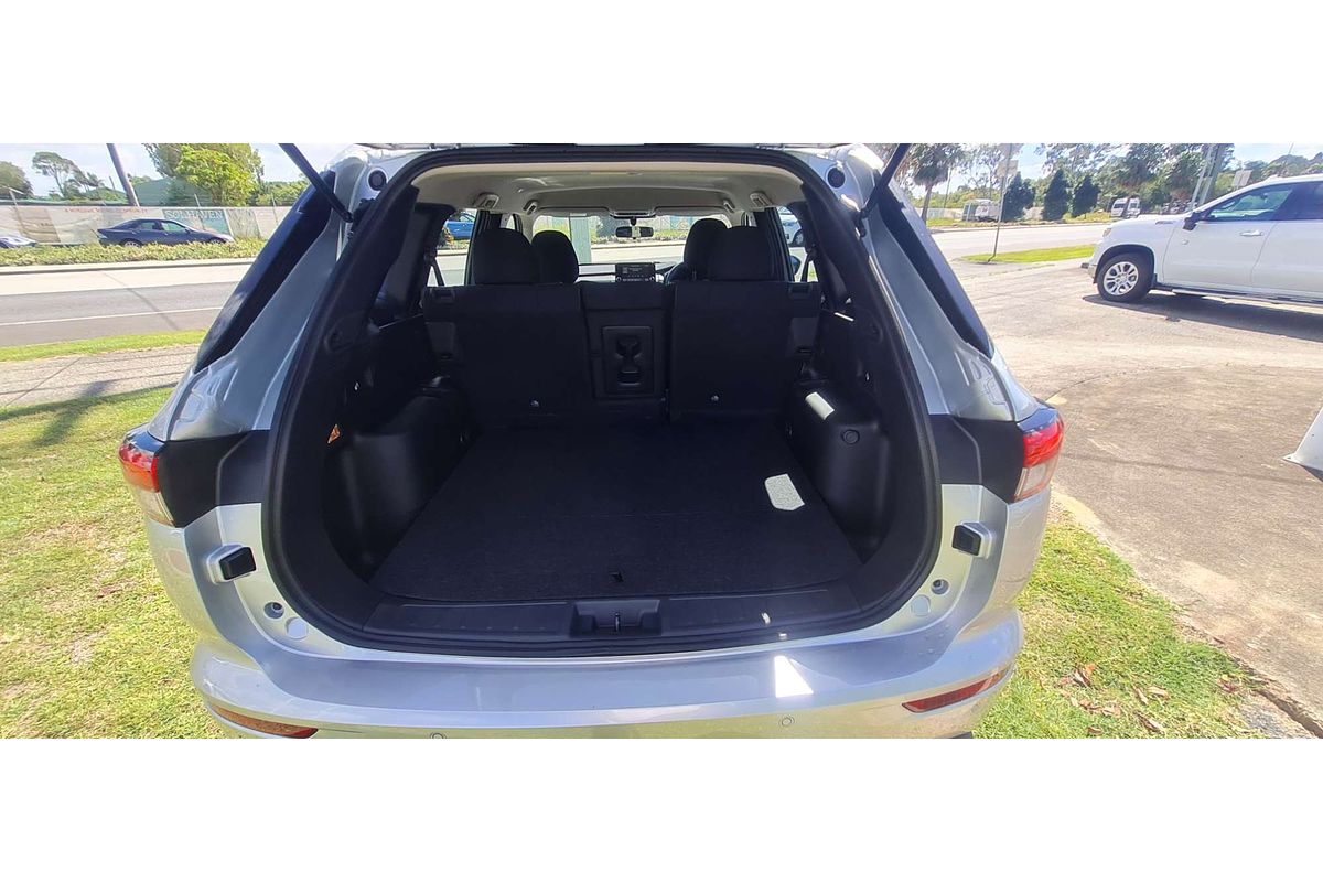 2024 Mitsubishi Outlander ES ZM