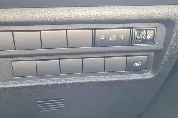 2024 Mitsubishi Outlander ES ZM