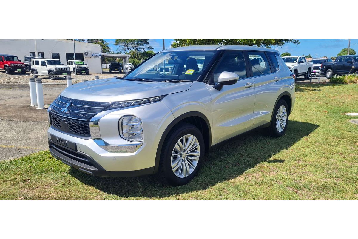 2024 Mitsubishi Outlander ES ZM