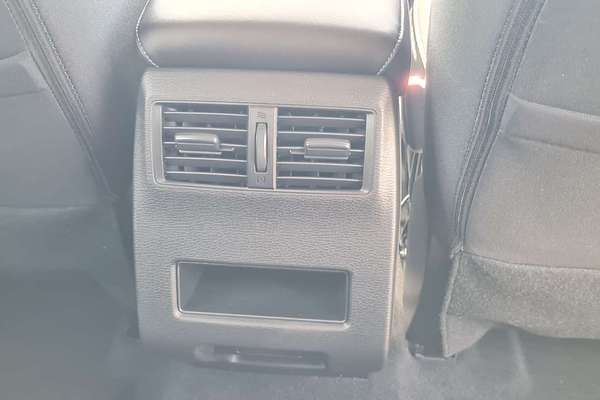 2024 Mitsubishi Outlander ES ZM