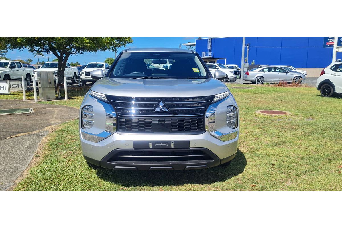 2024 Mitsubishi Outlander ES ZM