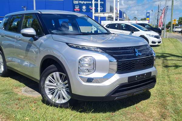 2024 Mitsubishi Outlander ES ZM