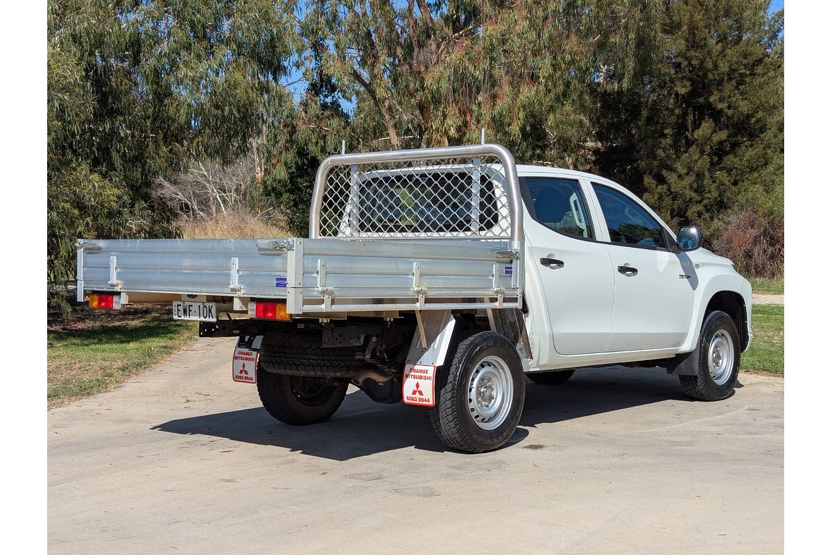 2022 Mitsubishi Triton GLX MR