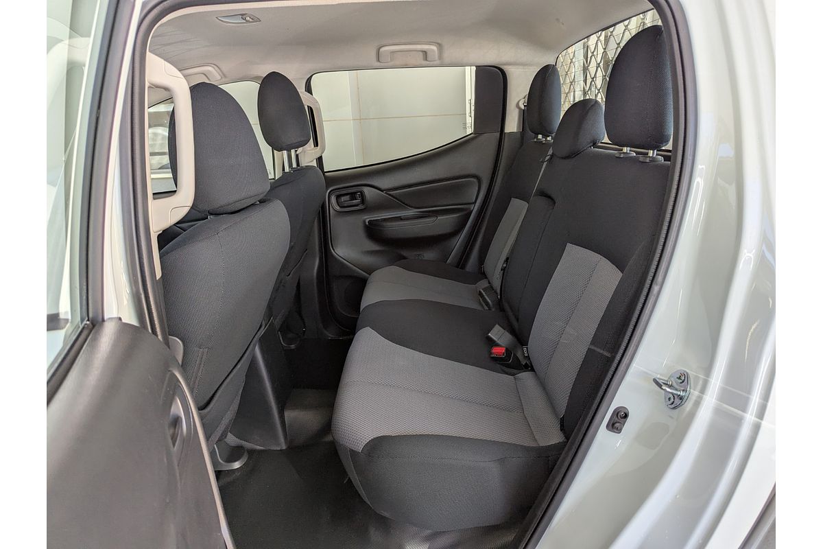 2022 Mitsubishi Triton GLX MR
