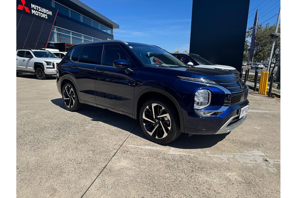 2023 Mitsubishi Outlander Exceed ZM