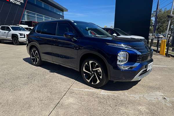 2023 Mitsubishi Outlander Exceed ZM