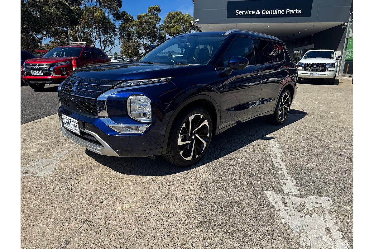 2023 Mitsubishi Outlander Exceed ZM