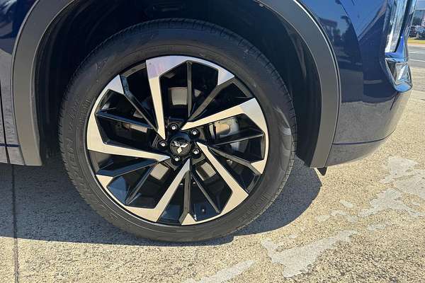 2023 Mitsubishi Outlander Exceed ZM