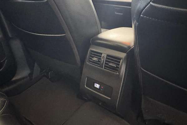 2023 Mitsubishi Outlander Exceed ZM
