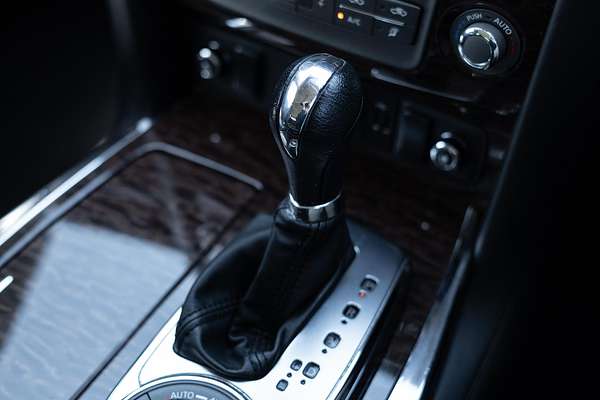 2022 Nissan Patrol Ti-L Y62