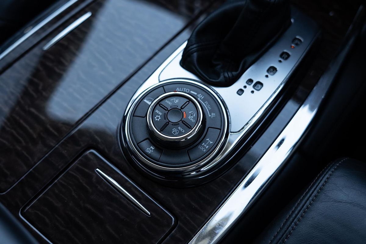 2022 Nissan Patrol Ti-L Y62