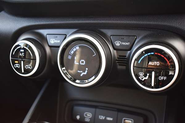 2023 Hyundai Venue Elite QX.V5