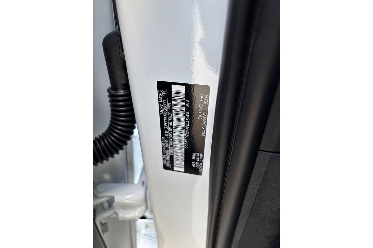 2024 Mitsubishi Outlander LS ZM