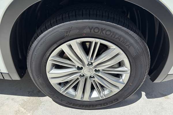 2024 Mitsubishi Outlander LS ZM