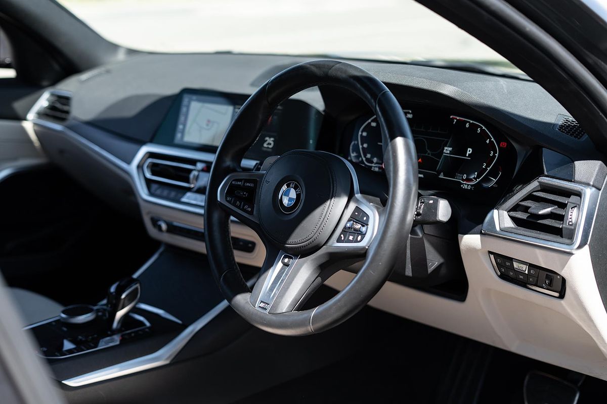 2022 BMW 3 Series 330i M Sport G20