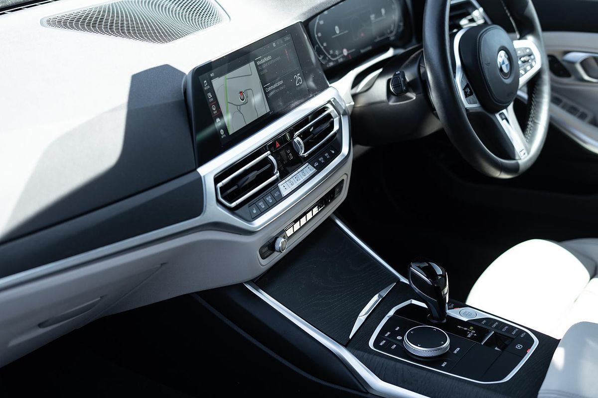 2022 BMW 3 Series 330i M Sport G20