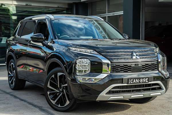 2024 Mitsubishi Outlander PHEV Exceed ZM