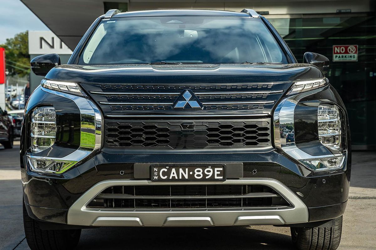 2024 Mitsubishi Outlander PHEV Exceed ZM