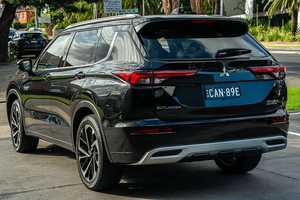 2024 Mitsubishi Outlander PHEV Exceed ZM