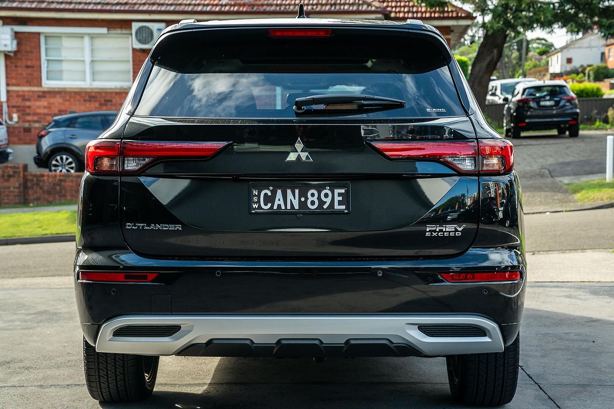 2024 Mitsubishi Outlander PHEV Exceed ZM