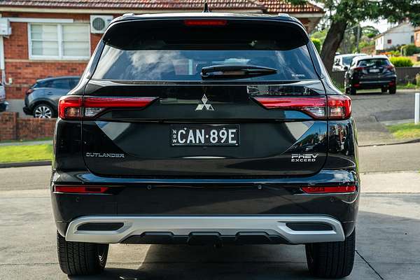 2024 Mitsubishi Outlander PHEV Exceed ZM