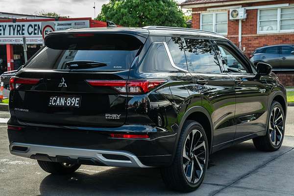 2024 Mitsubishi Outlander PHEV Exceed ZM