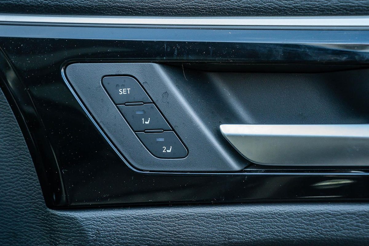 2024 Mitsubishi Outlander PHEV Exceed ZM