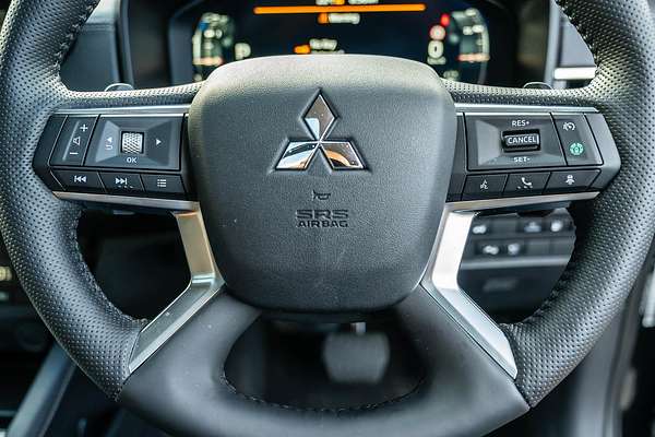 2024 Mitsubishi Outlander PHEV Exceed ZM