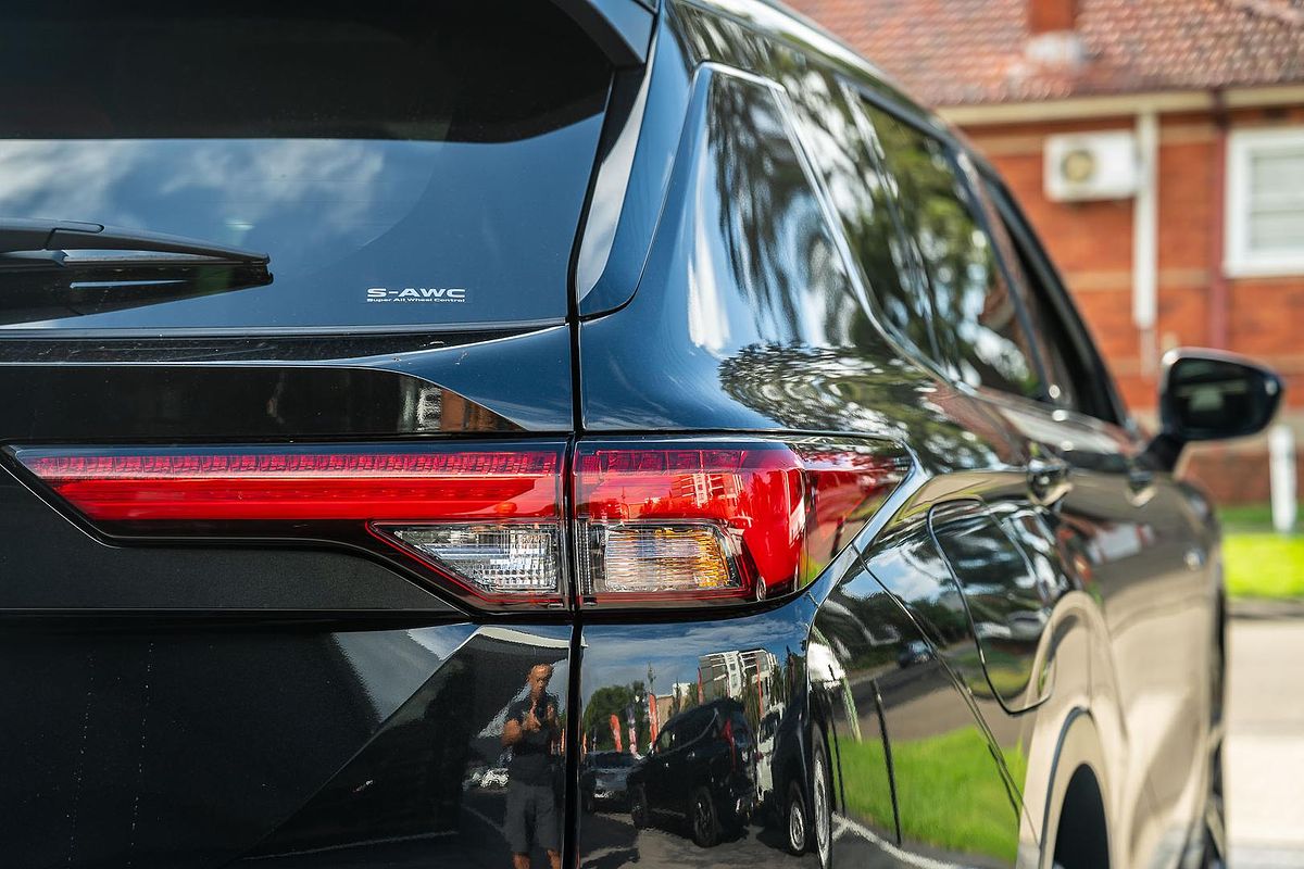 2024 Mitsubishi Outlander PHEV Exceed ZM