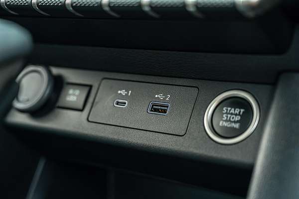 2024 Mitsubishi Triton GSR MV 4X4