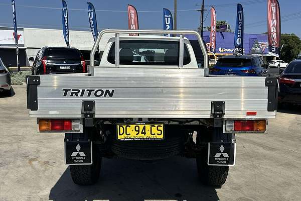 2021 Mitsubishi Triton GLX MR 4X4