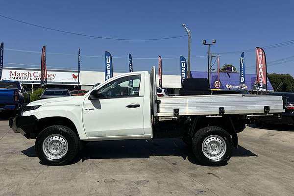 2021 Mitsubishi Triton GLX MR 4X4