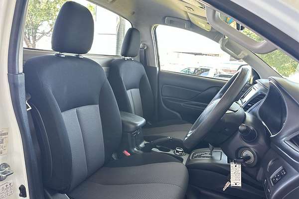 2021 Mitsubishi Triton GLX MR 4X4