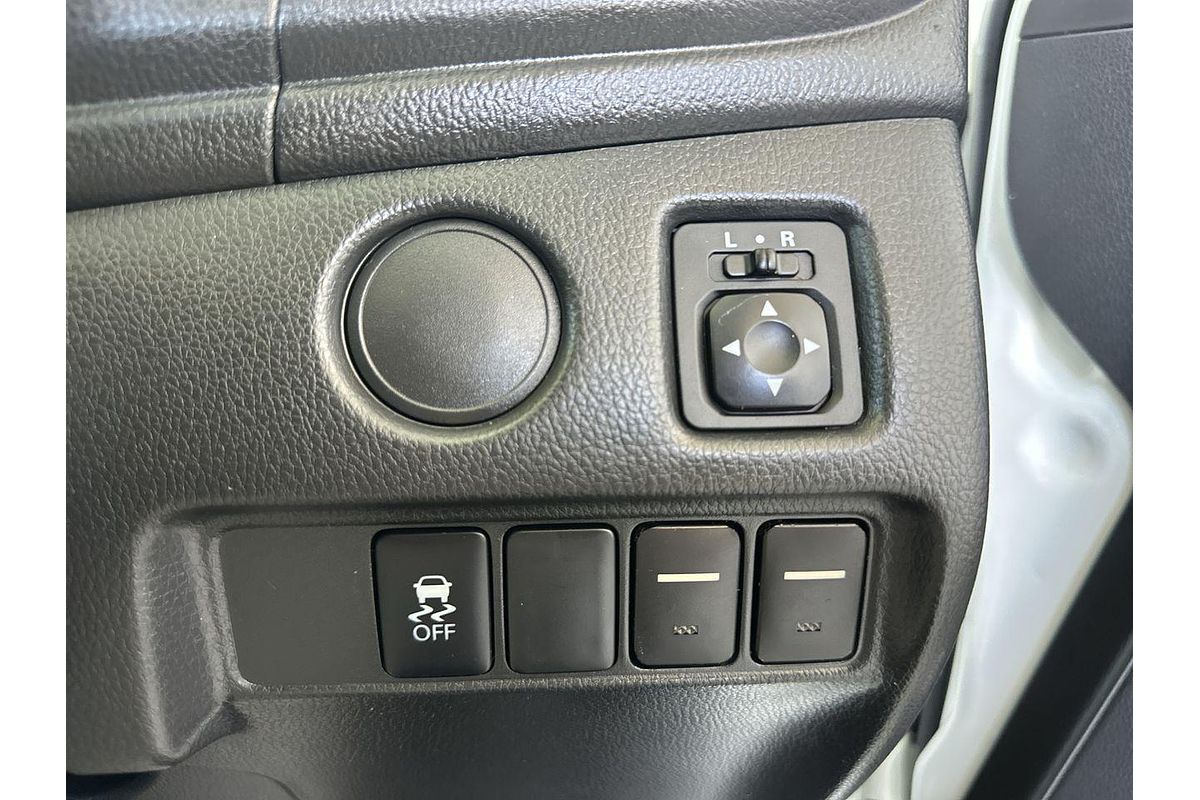 2021 Mitsubishi Triton GLX MR 4X4