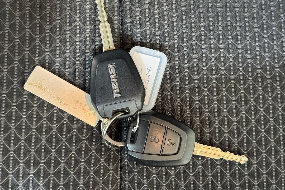 2016 Isuzu MU-X LS-U