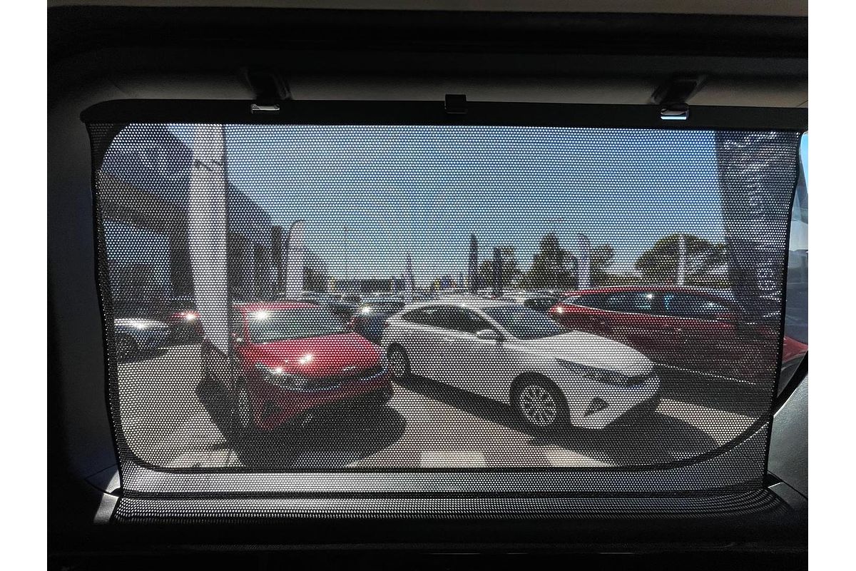 2019 Toyota Granvia VX GDH303R