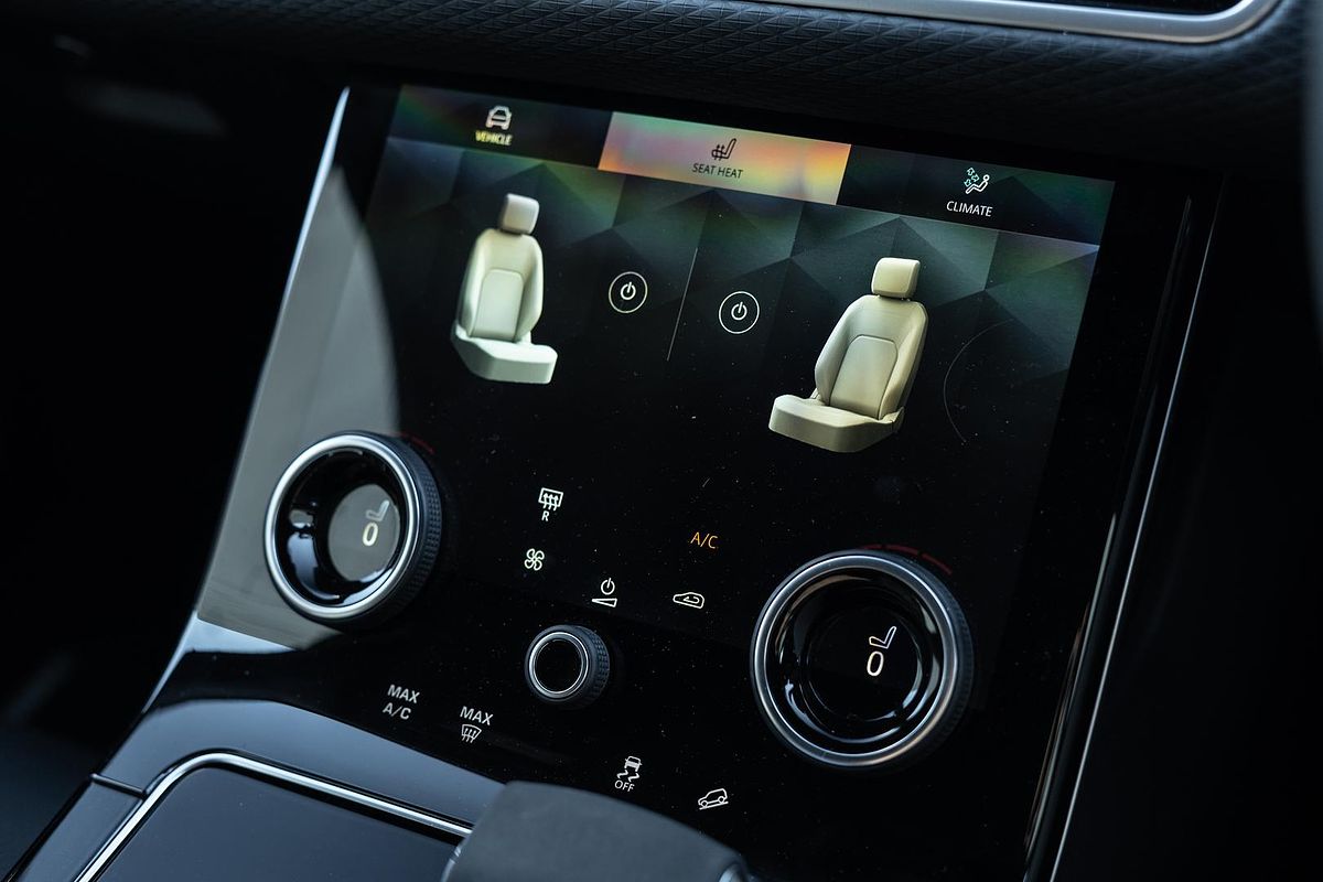2023 Land Rover Range Rover Velar P400 R-Dynamic SE L560