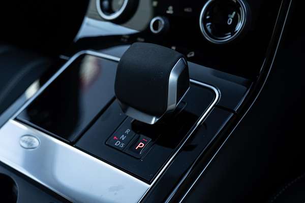 2023 Land Rover Range Rover Velar P400 R-Dynamic SE L560