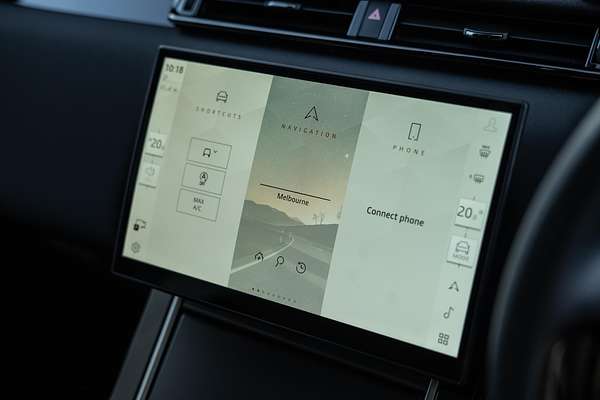 2024 Land Rover Range Rover Velar P250 Dynamic SE L560