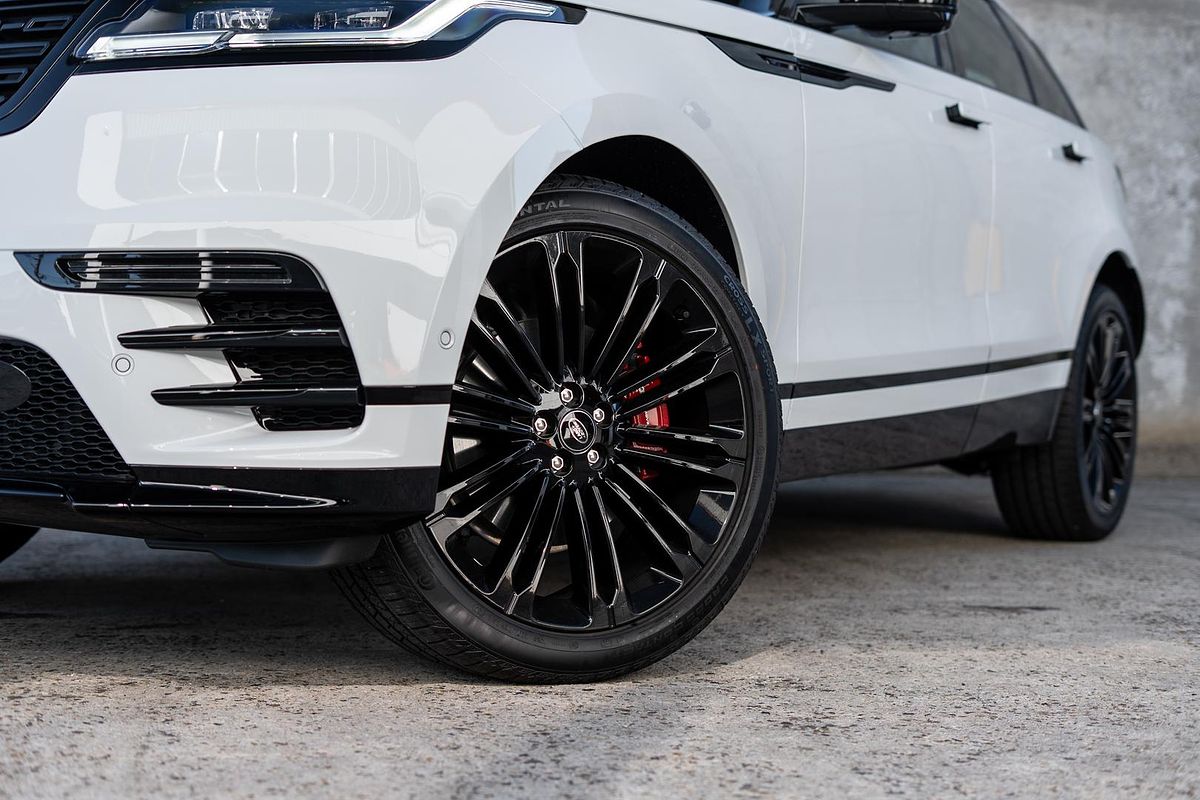 2024 Land Rover Range Rover Velar P250 Dynamic SE L560