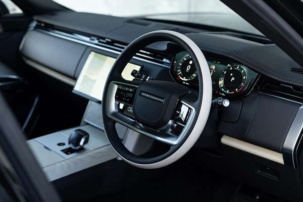 2024 Land Rover Range Rover P615 SV L460 LWB