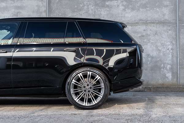 2024 Land Rover Range Rover P615 SV L460 LWB
