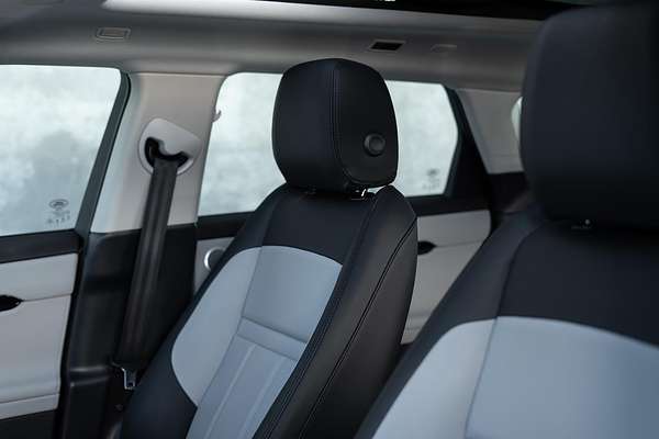 2024 Land Rover Range Rover Evoque P250 Dynamic SE L551