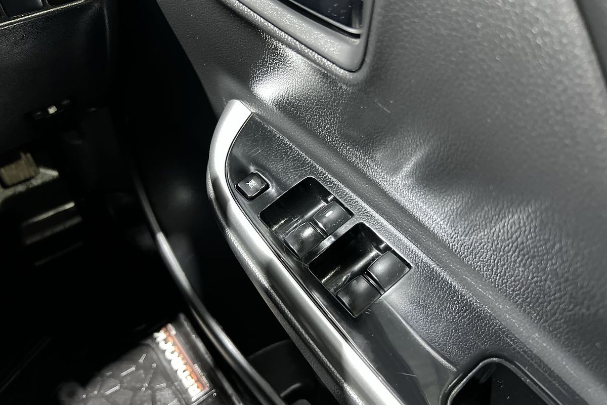 2021 Mitsubishi Triton GLS MR 4X4