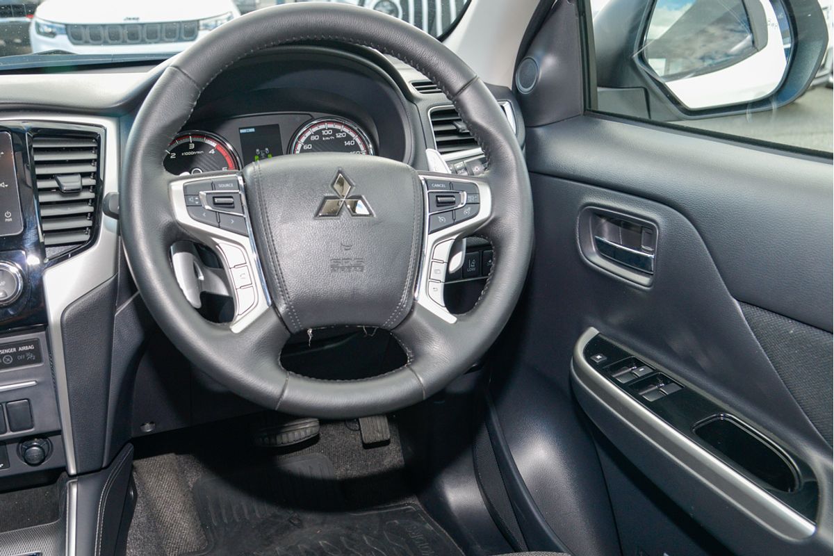 2023 Mitsubishi Triton GLS MR 4X4